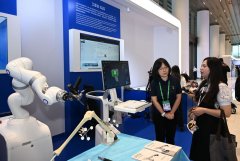 日前正在深圳举行的亚太高端论坛科技立异展